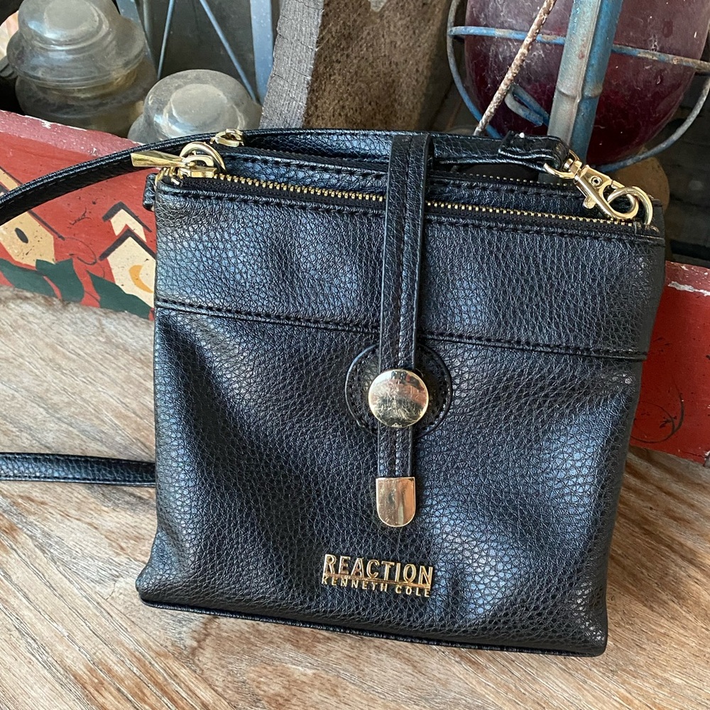 Kenneth Cole Reaction Vegan Leather Crossbody Bag